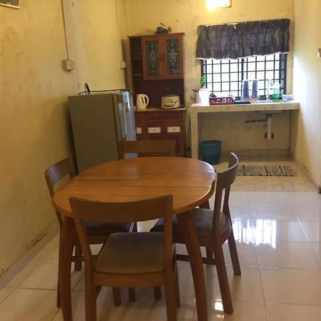Trisya Homestay Kuala Terengganu Ngoại thất bức ảnh